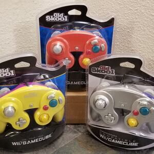 3 Gamecube Controllers - 3 Colors Bundle (NEW) - Yellow Silver Red - Nintendo